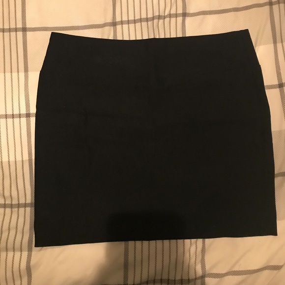 Mini skirt - Picture 1 of 3